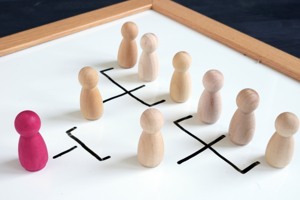 CFCs in Ukraine What you need to know about controlled foreign companies and how we can help Wooden figurines on a board, with one figure connected by lines to two groups of figures, symbolising a controlling company and its controlled foreign subsidiaries